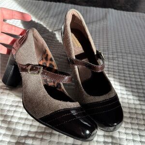 Clarks Mary Jane Brown and Tan Heels - size 6.5